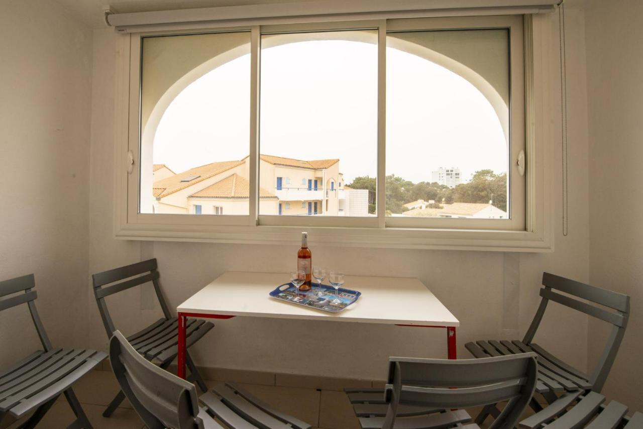 Les Sables-dʼOlonne Appartement A 900M De La Plage Aux Sables D'Olonne מראה חיצוני תמונה